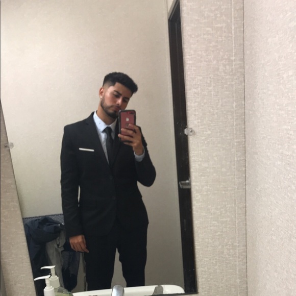 Meet your Posher, Kevin - Picture 1 of 1